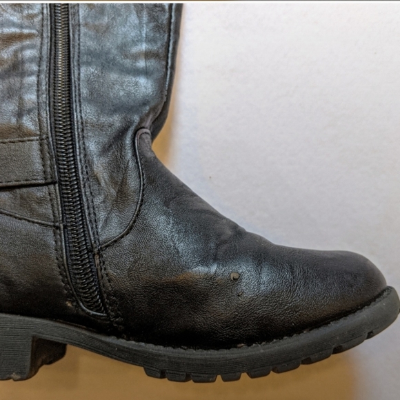 - BU collection lace up black boots - Picture 2 of 5